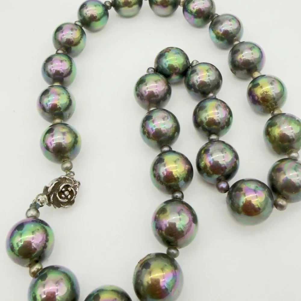 Vintage Peacock Faux Pearl Necklace 12.4 Mm Oilslick Sterling Silver Clasp 16
